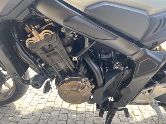 Honda CB650R - 7