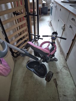 Dětská tříkolka s vodící tyčí - 7