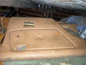 Náhradní díly na Mercedes benz W123 piano - 7