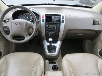 Hyundai Tucson 2.0 CRDI 103 kW 4X4 - 7