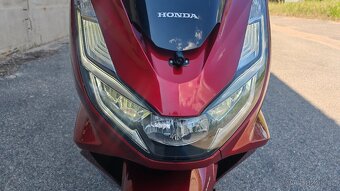 Honda PCX 125 , 2861km. Rok.2021 - 7