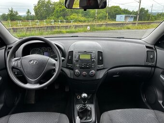 Hyundai i30, 1.4i, r.v. 2010 - 7
