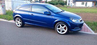 Opel Astra GTC - 7