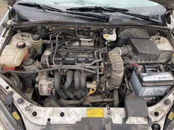 Ford Focus kombi 1.6 - 7