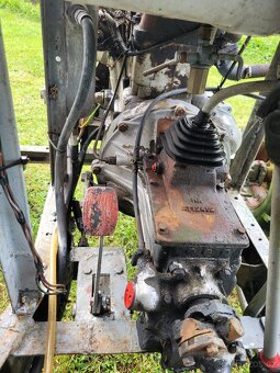 Prodám traktor domácí výroby motor Š.Spartak - 7