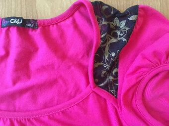 6x dívčí triko s krátkými rukávy (vel. XS/S),cena za všechny - 7