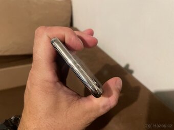 iPhone X 256GB pěkný stav - 7