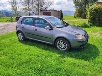 Volkswagen Golf V - 1.6 75kW - 7