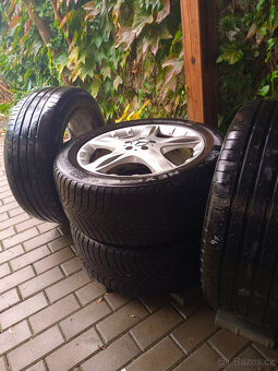 255/50/R19 Bolt Pattern: 7JX 19 / 5x112mm (5x4.4") - 7