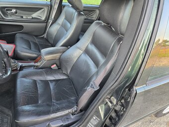 Volvo V70,2.5D,103kw, nová STK. - 7