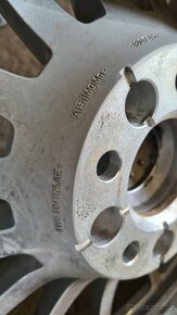 ALU KOLA R17- 5x112 zimní originál AUDI A5,A4,TIGUAN,KODIAQ. - 7