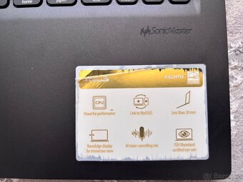ASUS - 7