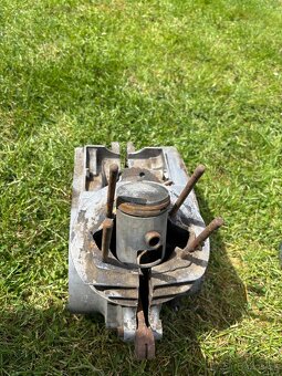 Neuplna CZ 450 + motor + ram + dalsi veci - 7
