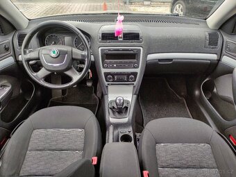 ŠKODA OCTAVIA II 1.6 TDi 77KW,2010,COMBI,AMBIENTE,ALU,ZÁVĚS. - 7