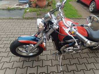 Suzuki vz 800 Marauder - 7