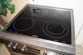 Bosch nerezový vestavný sporák HEB33D350 - 7