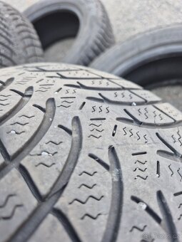 Zimní pneu - 205/55 R16 - 7