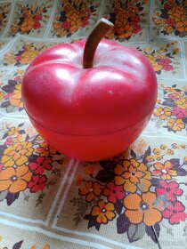 Prodám retro dózu plastickou tvar jablko - 7