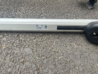 Thule Pacific 500 + příčníky Atera – střešní sada na auto - 7