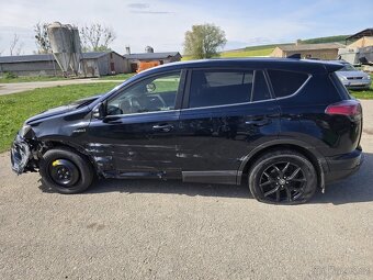 Toyota RAV4 - 7