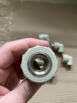 Nová PPR kolena, přechod, T kus - 20 x 1/2" - 7