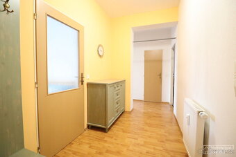 Prodej bytu 2+1 s balkonem, Za Pazdernou, Písek - 7