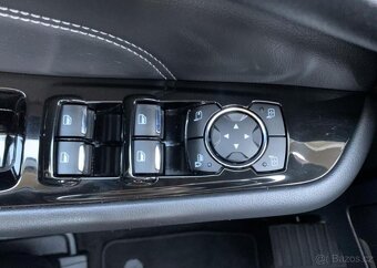 Ford S-MAX 2.0TDCi AUTOMAT 7MÍST KAMERA automat 110 kw - 7