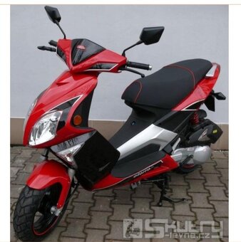 Prodám 4t skútr 125 MOTORRO - 7