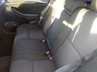 Avensis 2,0 108kw - 7