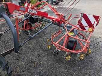 Prodám obraceč a nahrnovac na seno v jednom - 7