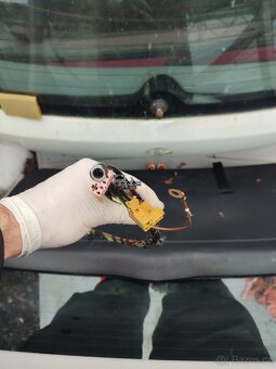Škoda Fabia 1 kombi zadní dveře víko kufru - 7