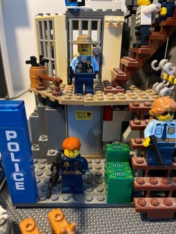 LEGO City 60174 Lesní policejní stanice + 60239 - 7