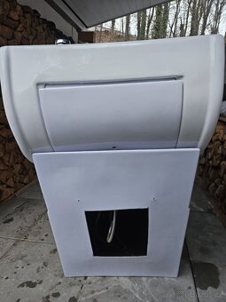 Kadeřnický mycí box - 7