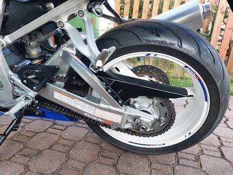 Suzuki GSXR 750 - 04/2002 - 7