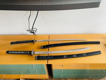 Samurajsky meč dekorace maketa 2kusy se stojanem - 7