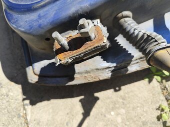 Ford Sierra MK2 sedan dily - 7