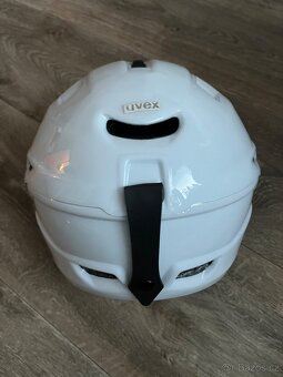 Lyžařská helma Uvex s brýlemi - 7