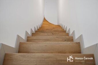 Prodej nadstandardního domu v obci Padochov - Oslavany - 7
