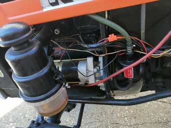 Prodám KUBOTA B 6000 - nový motor. Včetně rotavatoru. . - 7