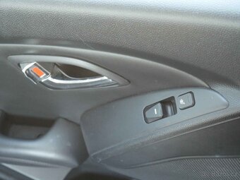 Hyundai Ix35 1.7CRDi ,  85 kW nafta, 2012 - 7