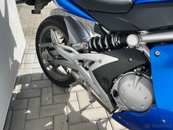 Kawasaki ER-6f - 7