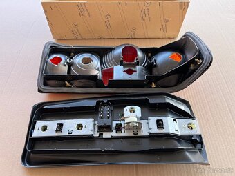 Mercedes W126 zadní lampa levá nová - 7