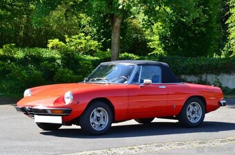 Alfa Romeo 2000 Spider Veloce (1981) - 7