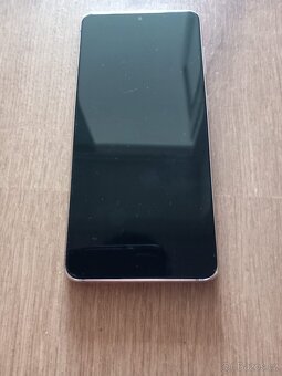 Samsung Galaxy S21 5G (G991B) Violet, 128GB pěkný stav - 7