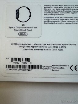 Apple Watch SE 44mm kondice baterie 71% poškrábane sklo LCD - 7