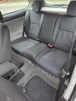 Alfa Romeo 147  1.6 i 3dv. 77kW - 7