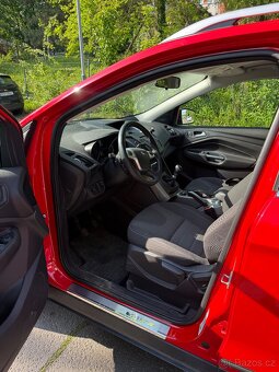 Ford Kuga 1,5 - 7