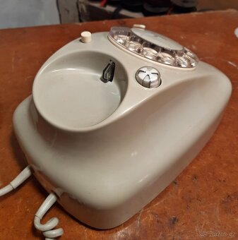 Funkční pevný telefon Siemens-Halske, rok 1954 - 7
