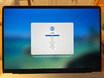 Apple MacBook Pro 16" (2019, i7, 16GB, 512GB) - 7