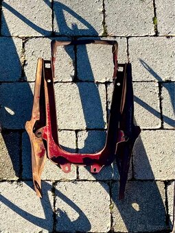 Jawa ČZ 125 175 kývačka - podsedlový rámeček - 7